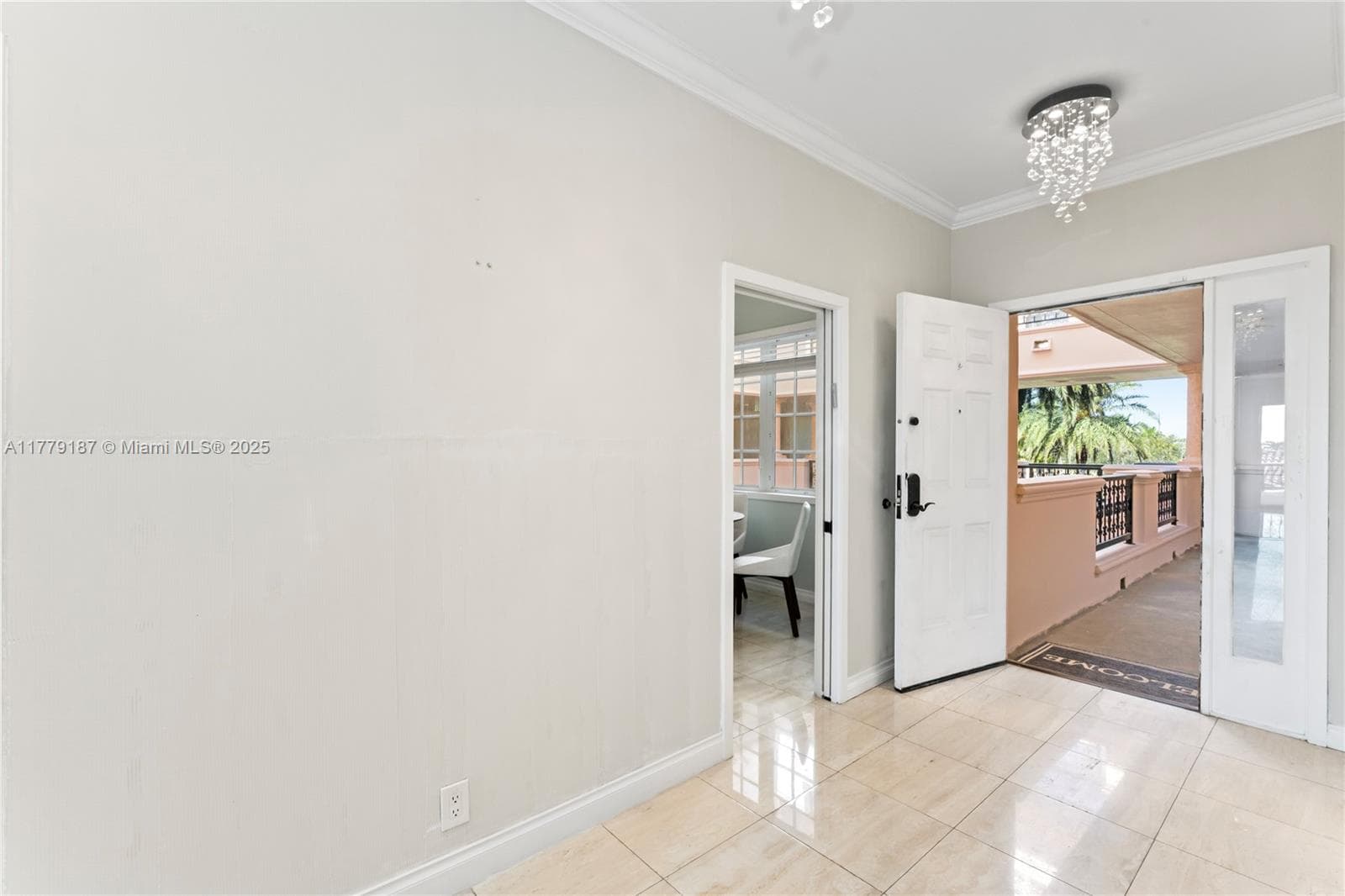 19133 Fisher Island Dr 19133 photo 15