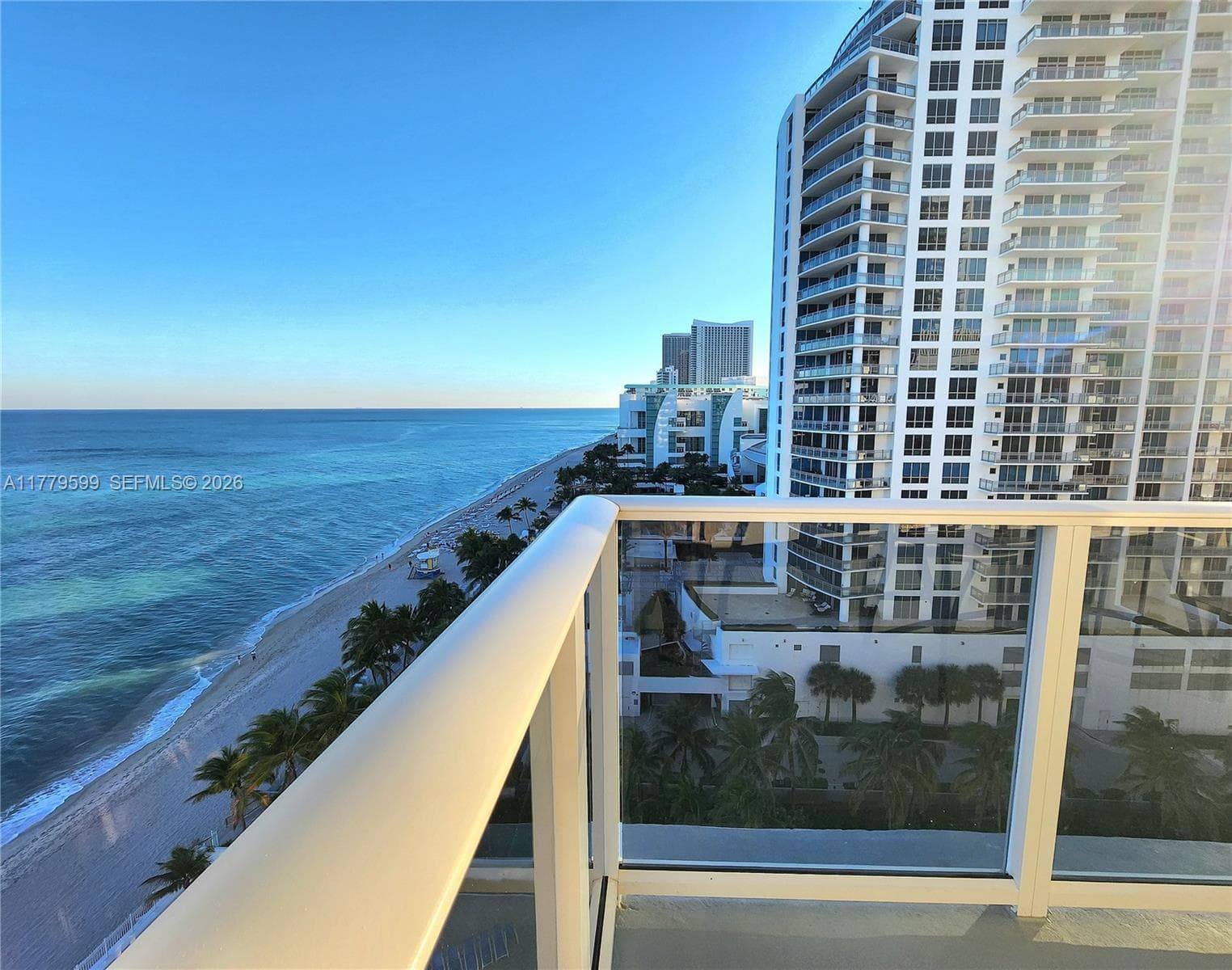 3505 S Ocean Dr 1214 photo 2