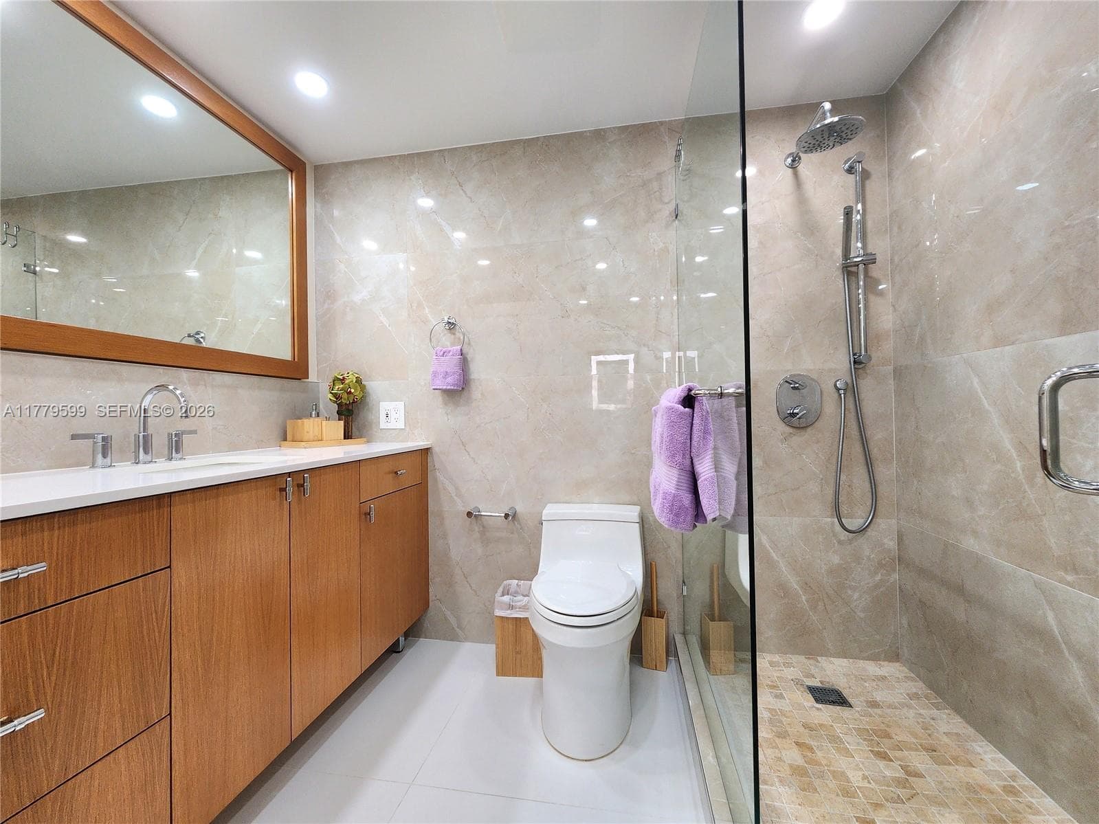 3505 S Ocean Dr 1214 photo 21