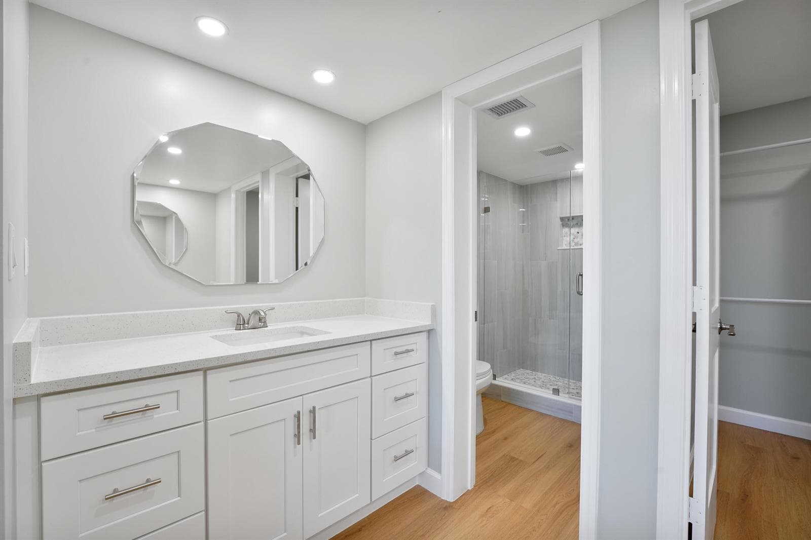 801 Lake Shore Drive 112 photo 14