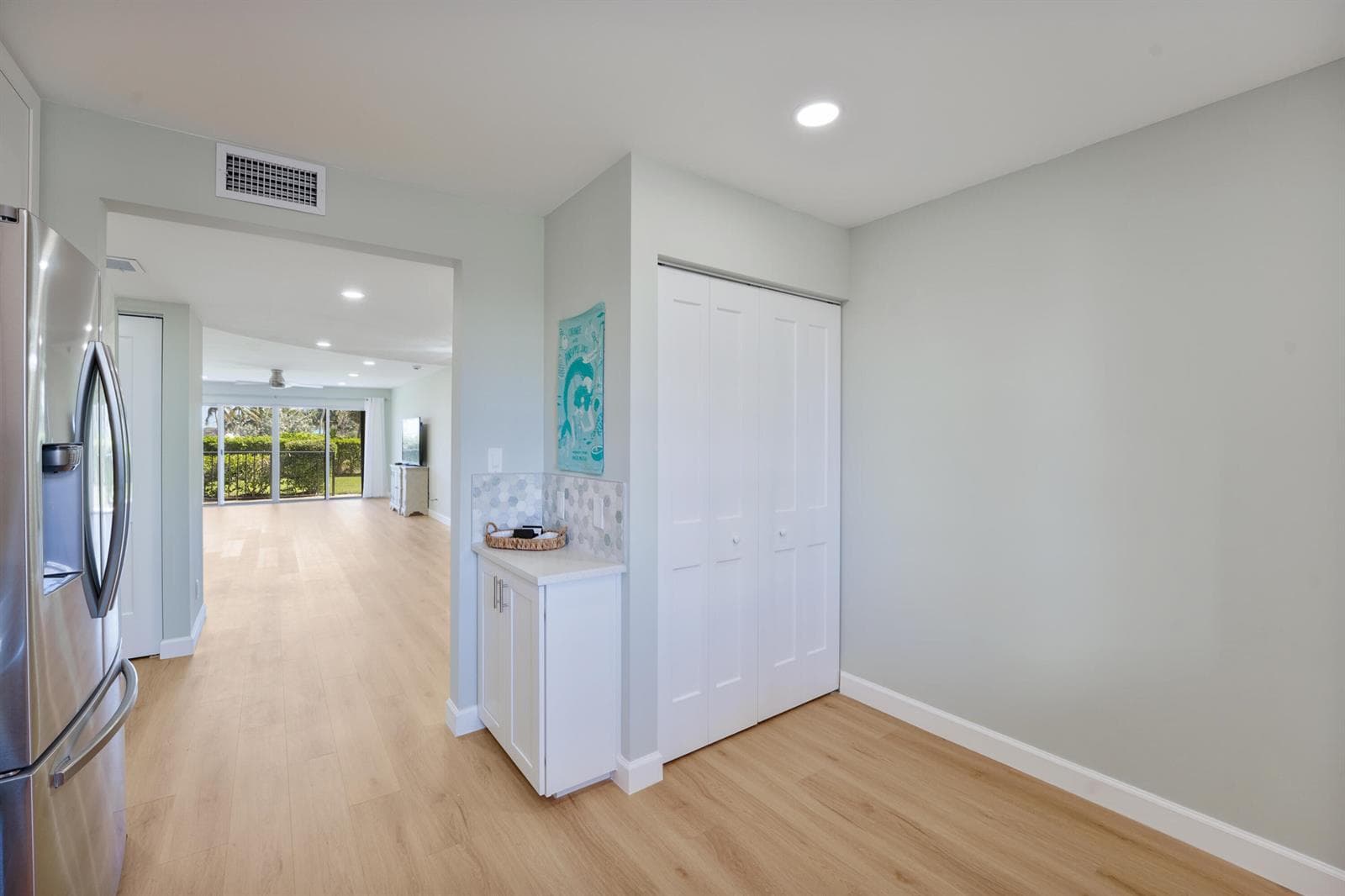 801 Lake Shore Drive 112 photo 11