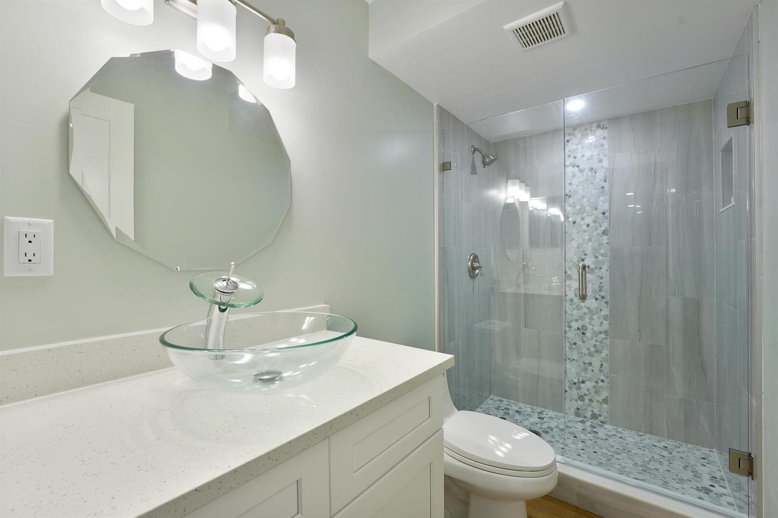 801 Lake Shore Drive 112 photo 19