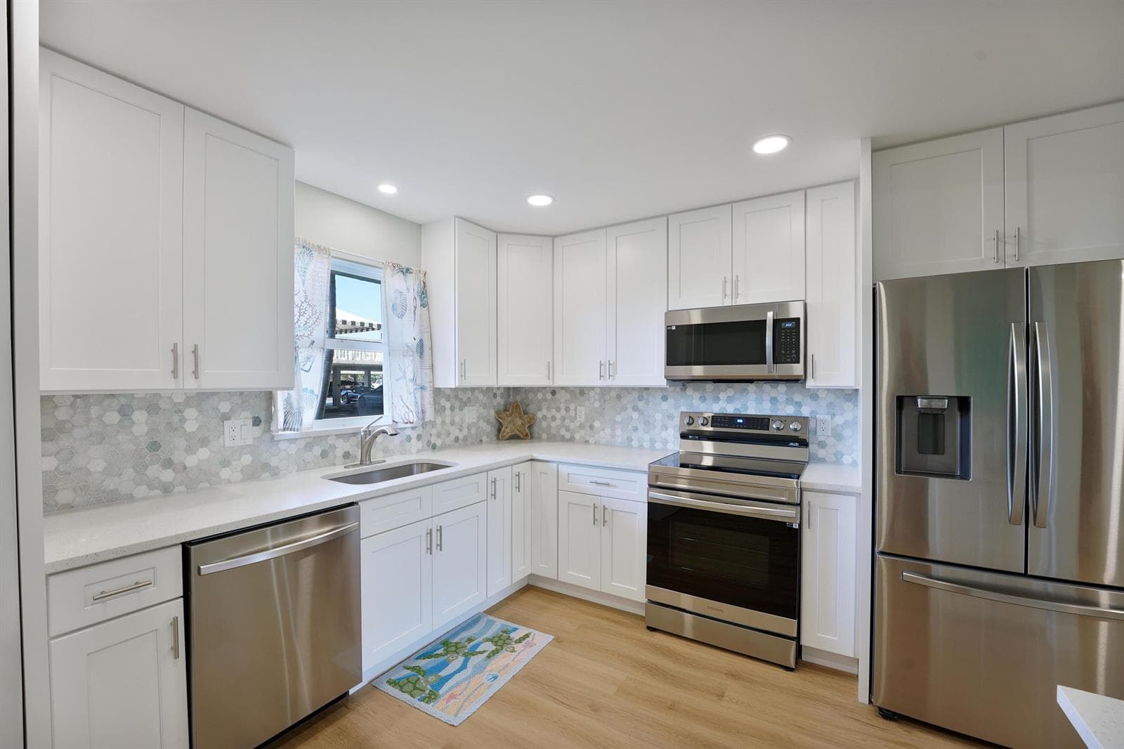 801 Lake Shore Drive 112 photo 8