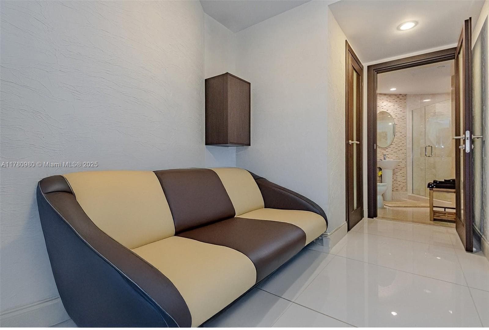 17001 Collins Ave 1507 photo 9