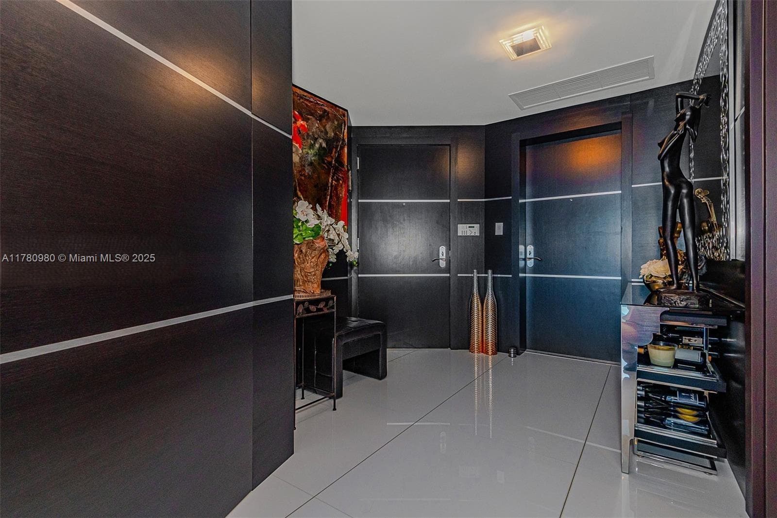 17001 Collins Ave 1507 photo 8