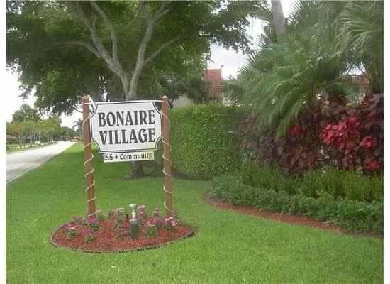 14527 Bonaire Boulevard 207 photo 4