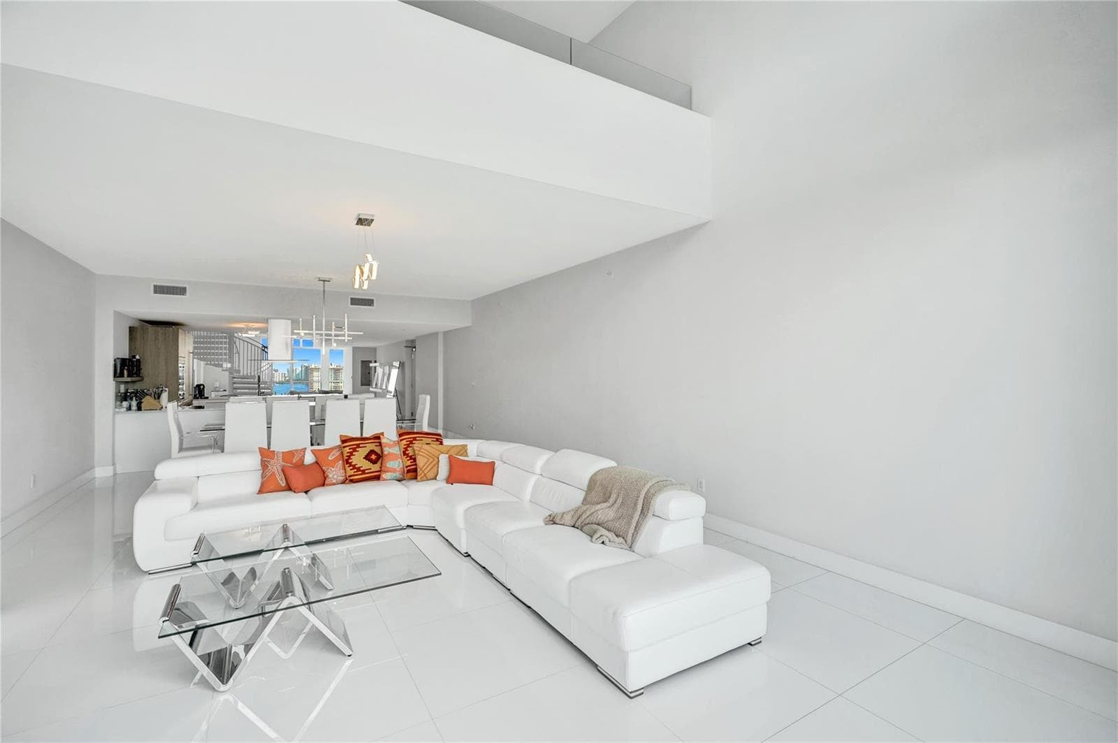 400 Sunny Isles Boulevard 2005 photo 17