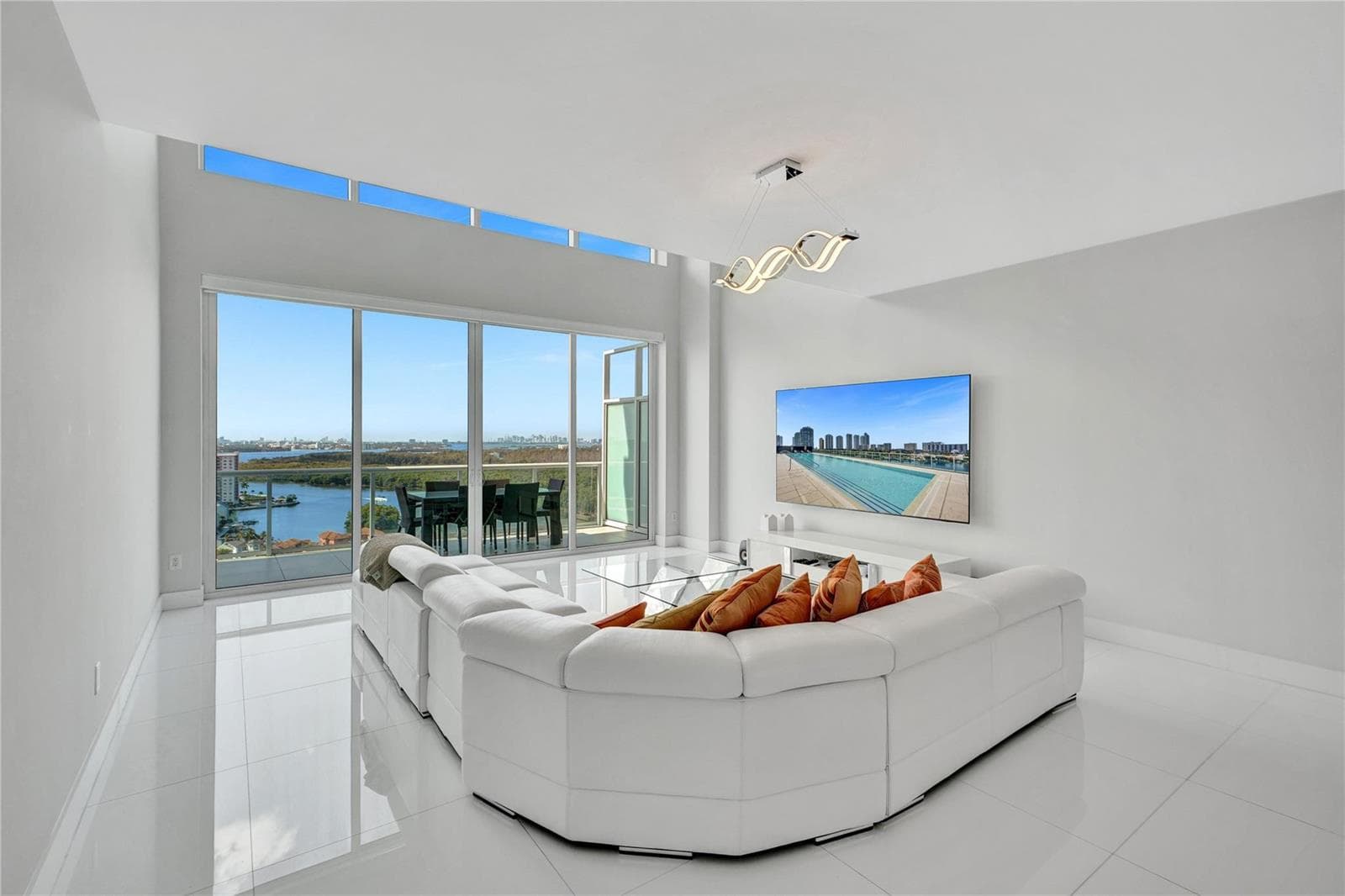400 Sunny Isles Boulevard 2005 photo 12