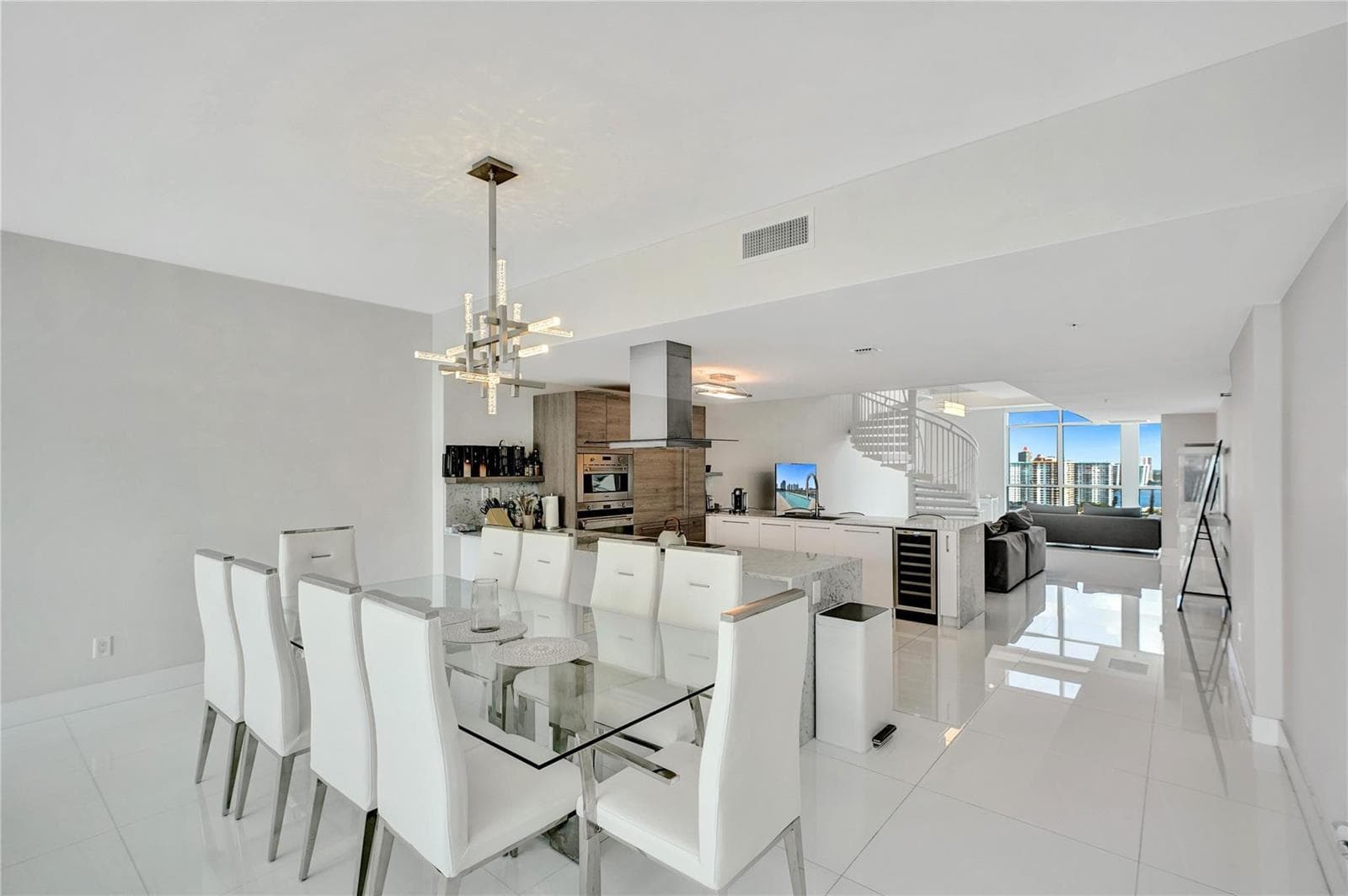 400 Sunny Isles Boulevard 2005 photo 20