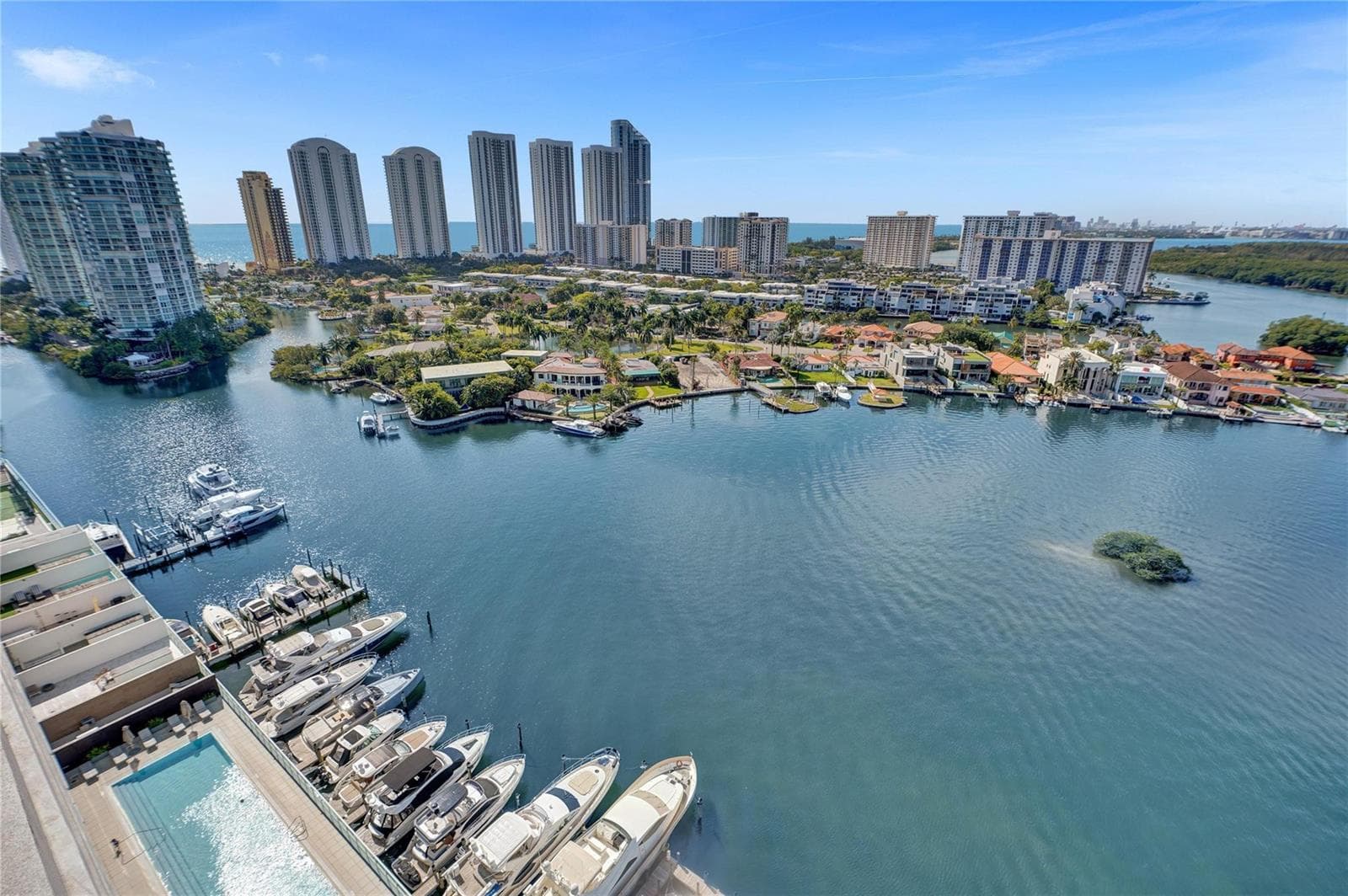 400 Sunny Isles Boulevard 2005 photo 4