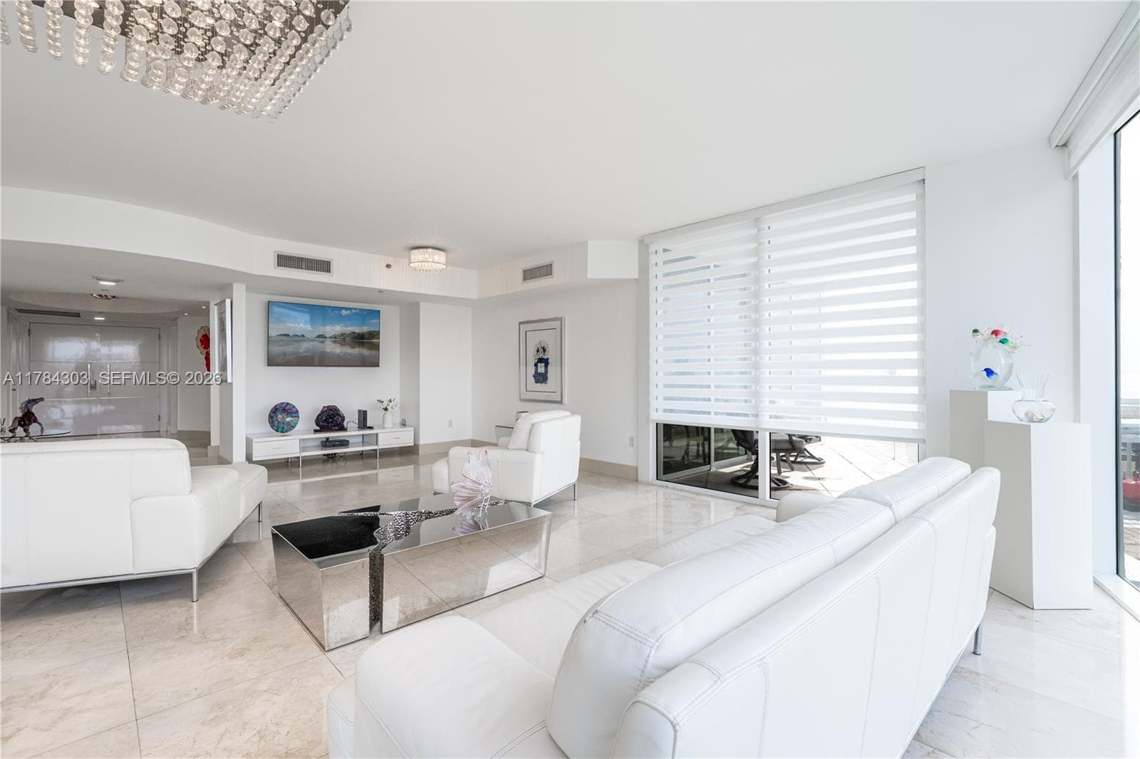 18911 Collins Ave 405 photo 8