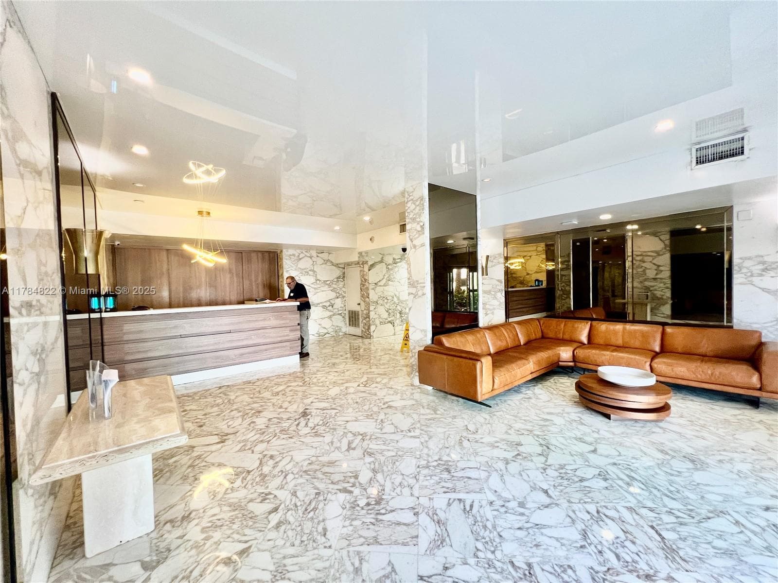7135 Collins Ave 621 photo 11