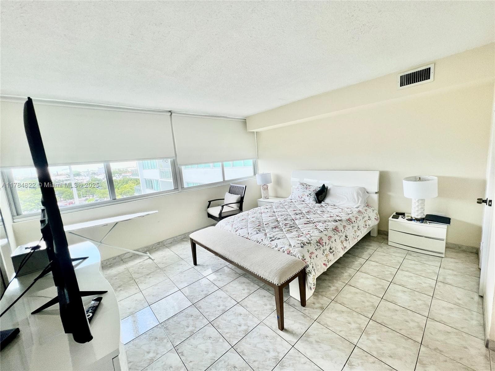 7135 Collins Ave 621 photo 25