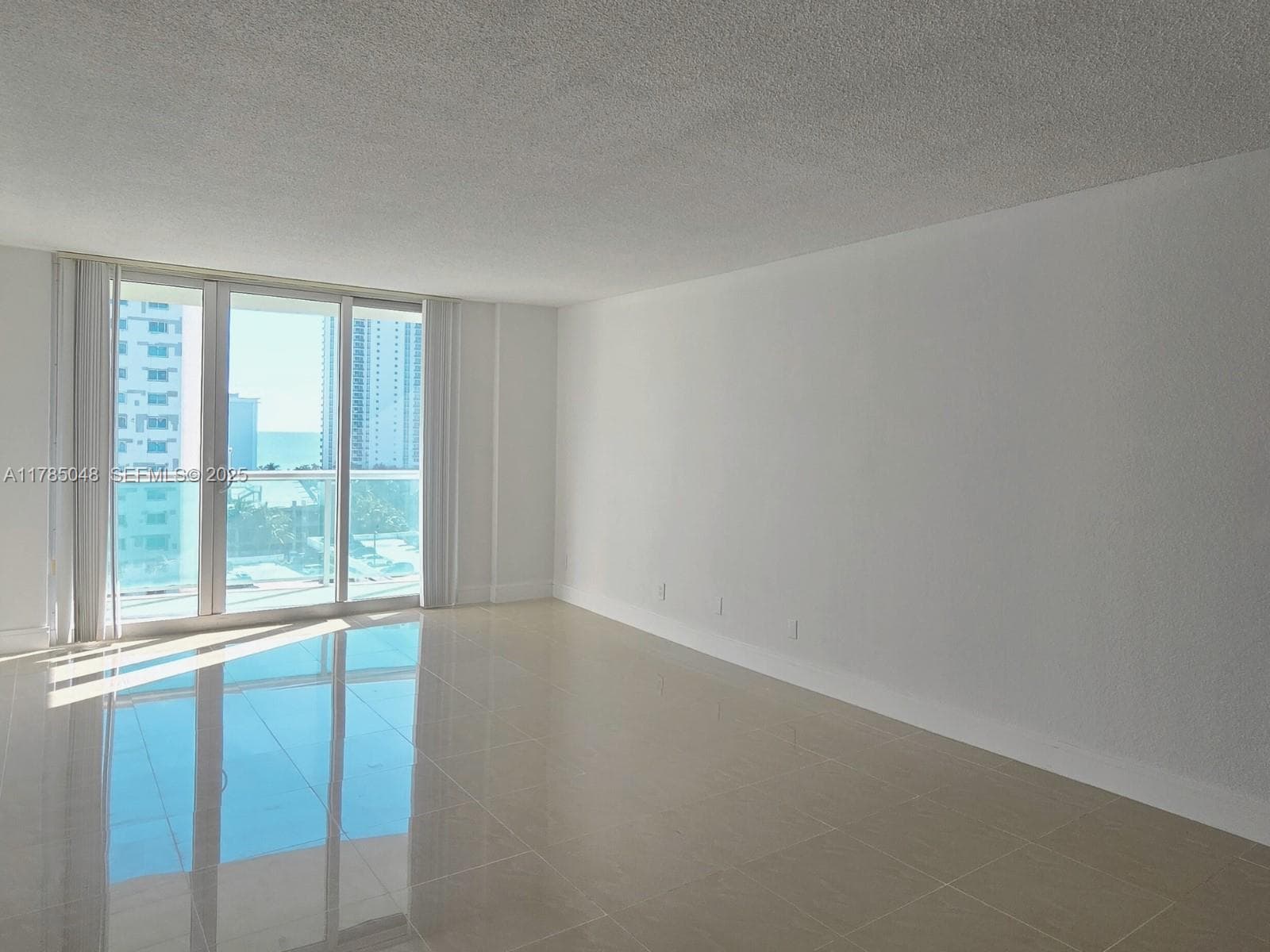 19380 Collins Ave 1002 photo 4