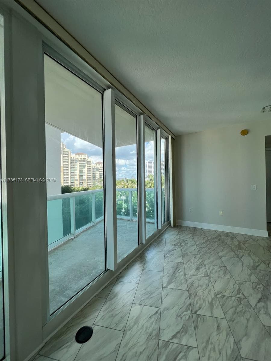 3370 Hidden Bay Dr 610 photo 12