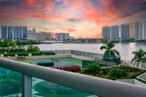 3370 Hidden Bay Dr 610 photo 20