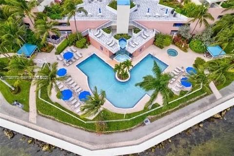 3370 Hidden Bay Dr 610 photo 24