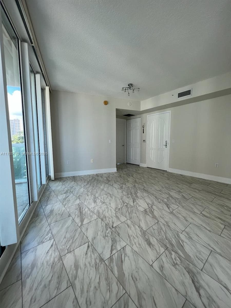 3370 Hidden Bay Dr 610 photo 10