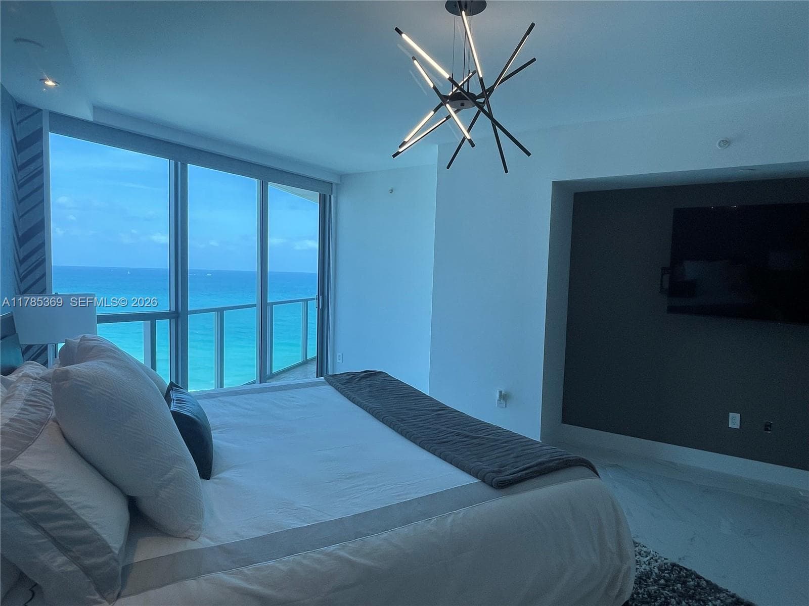 3101 Ocean Dr 1707 photo 20