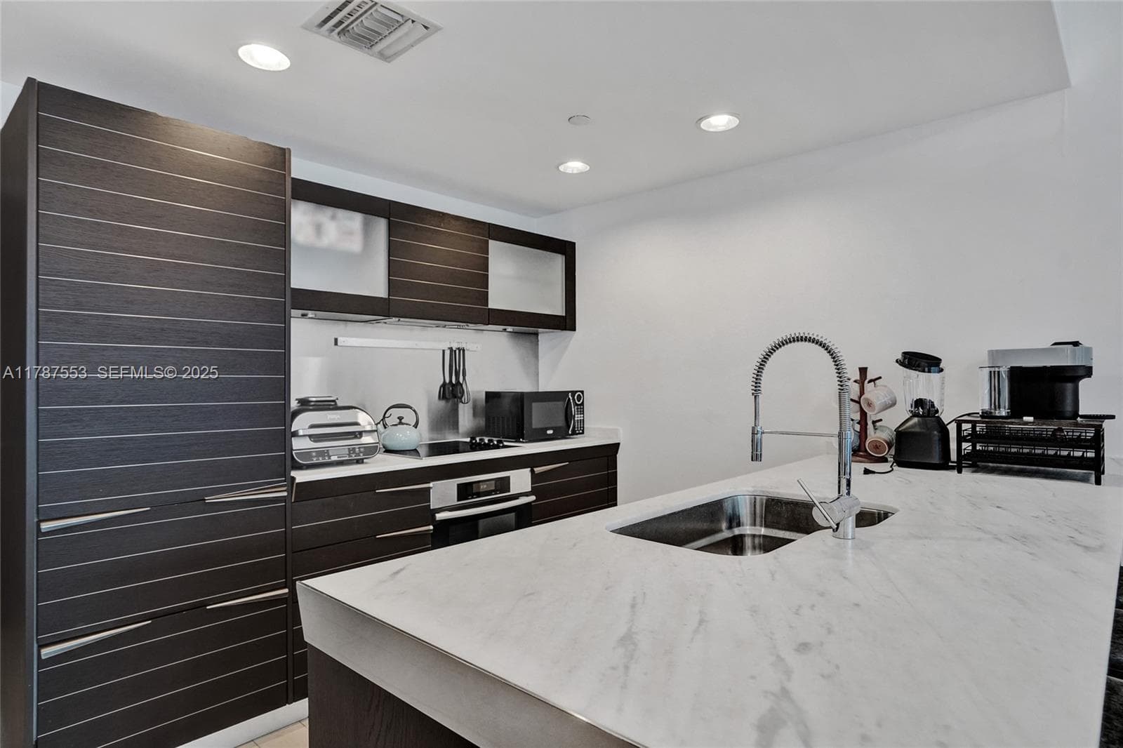 200 Biscayne Boulevard Way 3211 photo 6