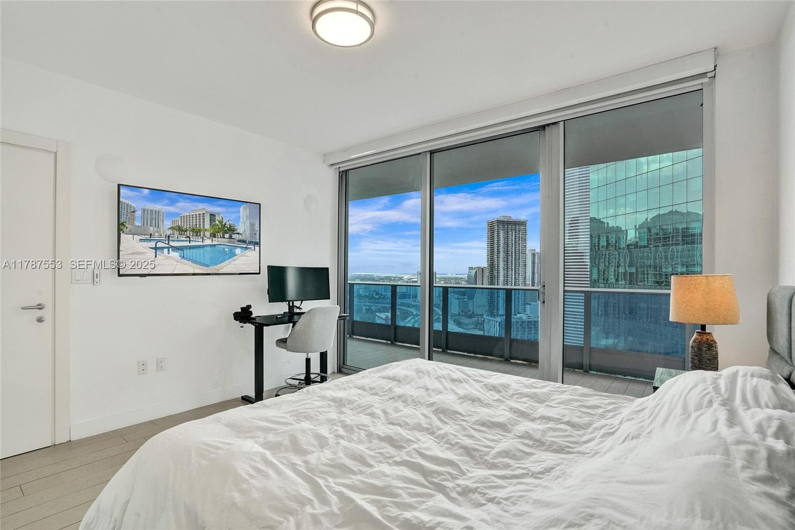 200 Biscayne Boulevard Way 3211 photo 13
