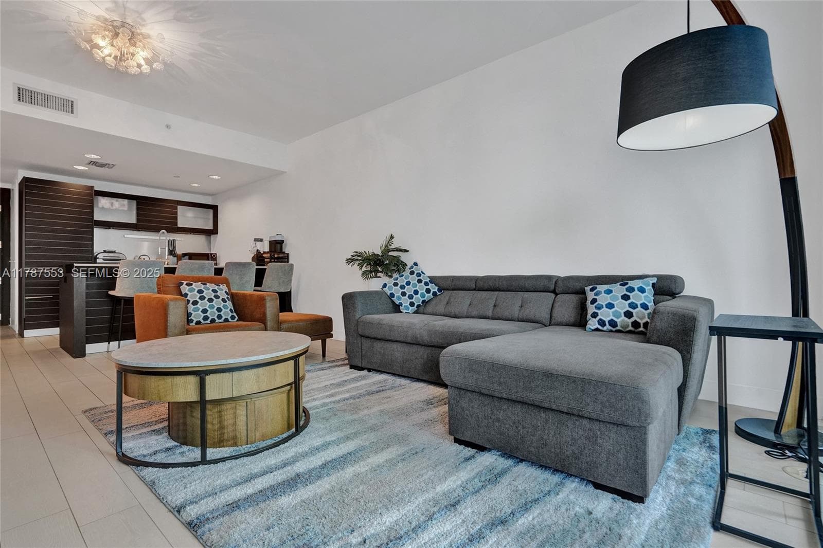 200 Biscayne Boulevard Way 3211 photo 4