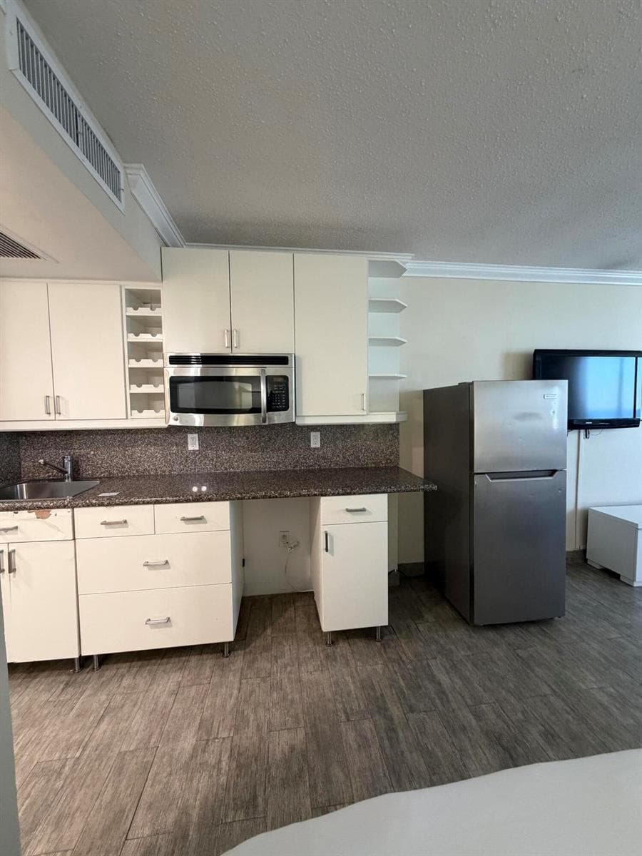 19201 Collins Avenue photo 22