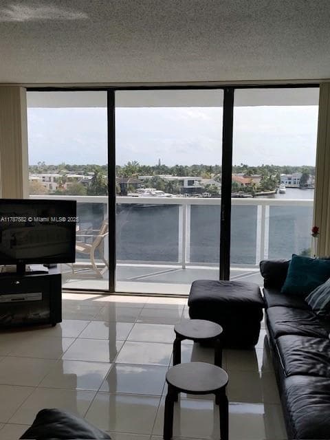 20515 E Country Club Dr 646 photo 7