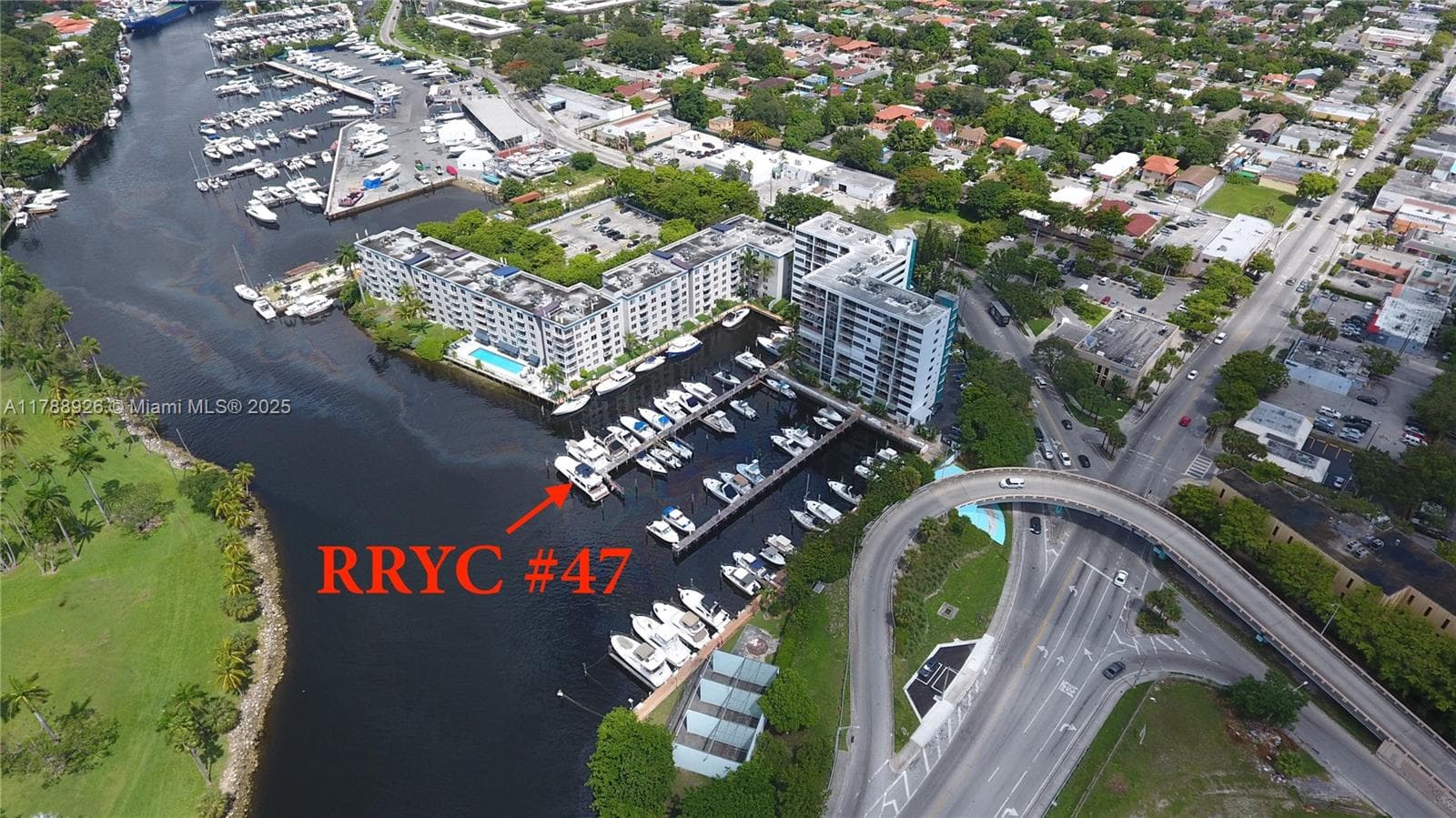 1700 NW N River Dr photo 3
