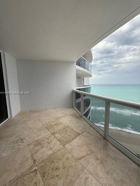 18911 Collins Ave 2804 photo 2