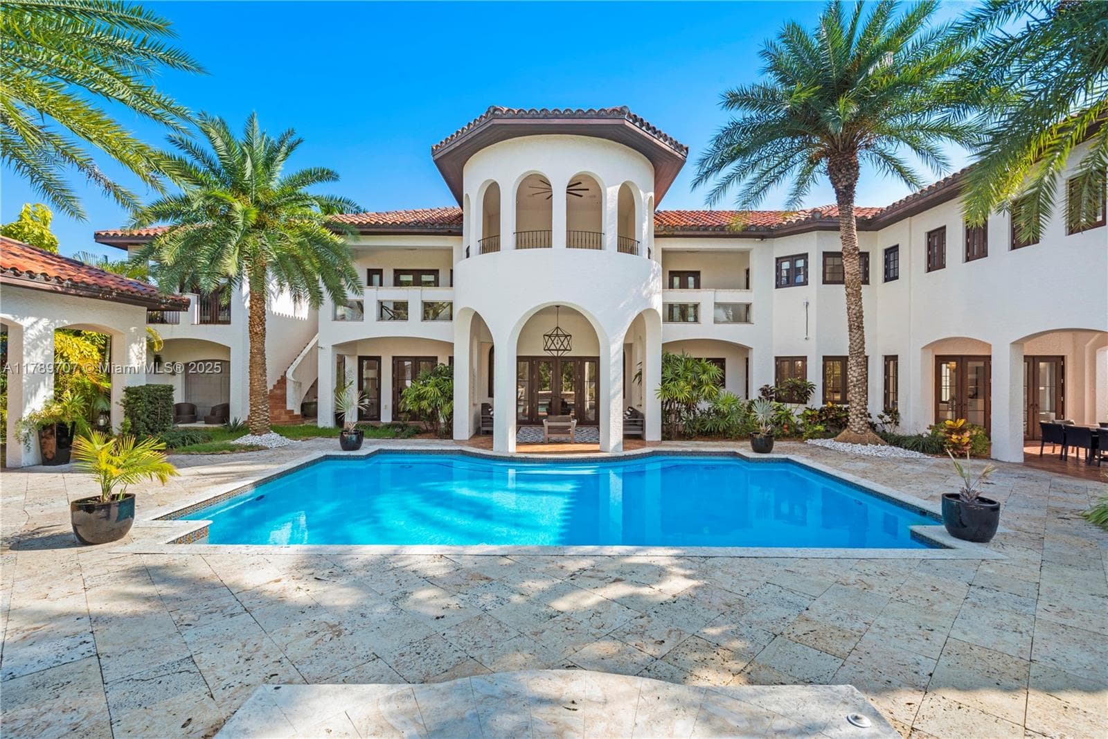 1201 83rd St photo 3