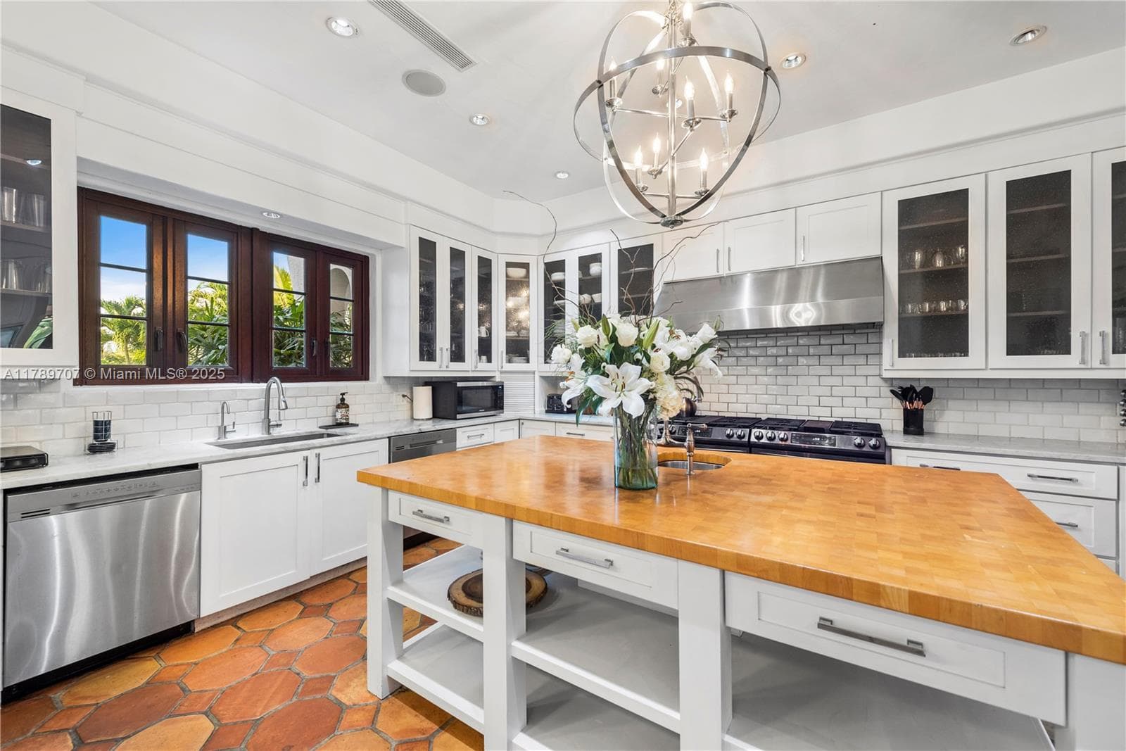 1201 83rd St photo 18