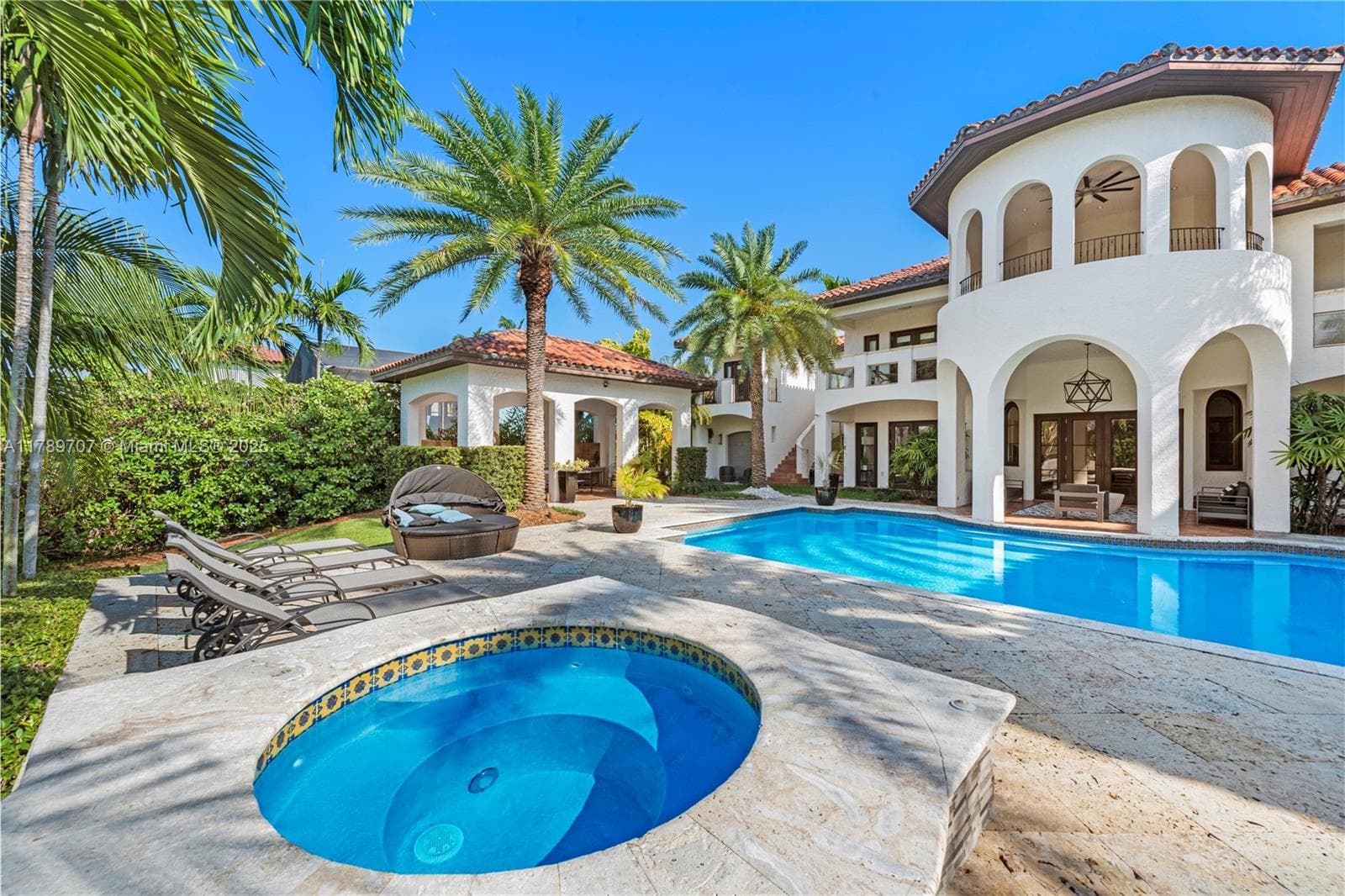 1201 83rd St photo 4