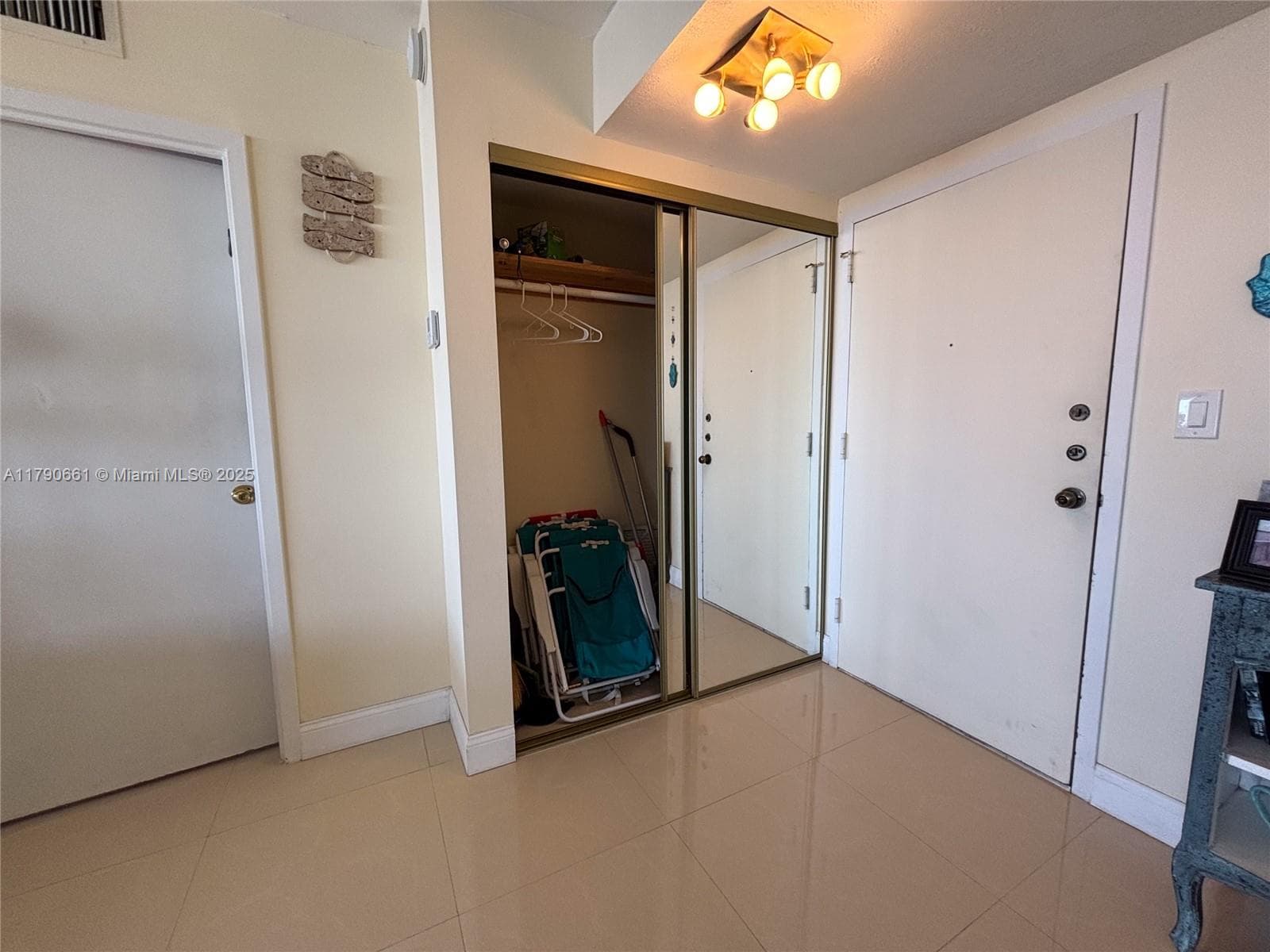 251 174th St 2219 photo 9