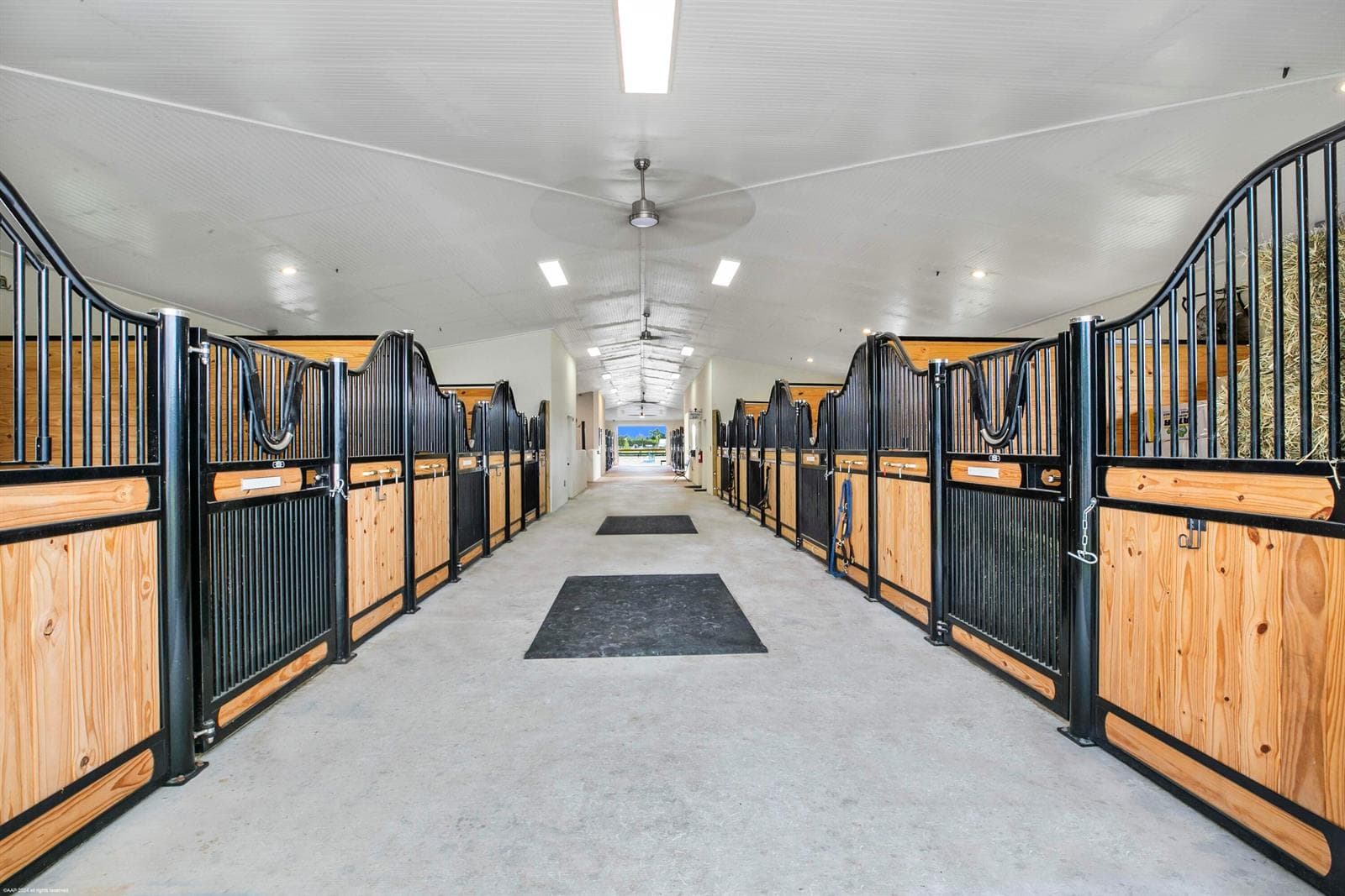 16028 Norris Road Stalls photo 7