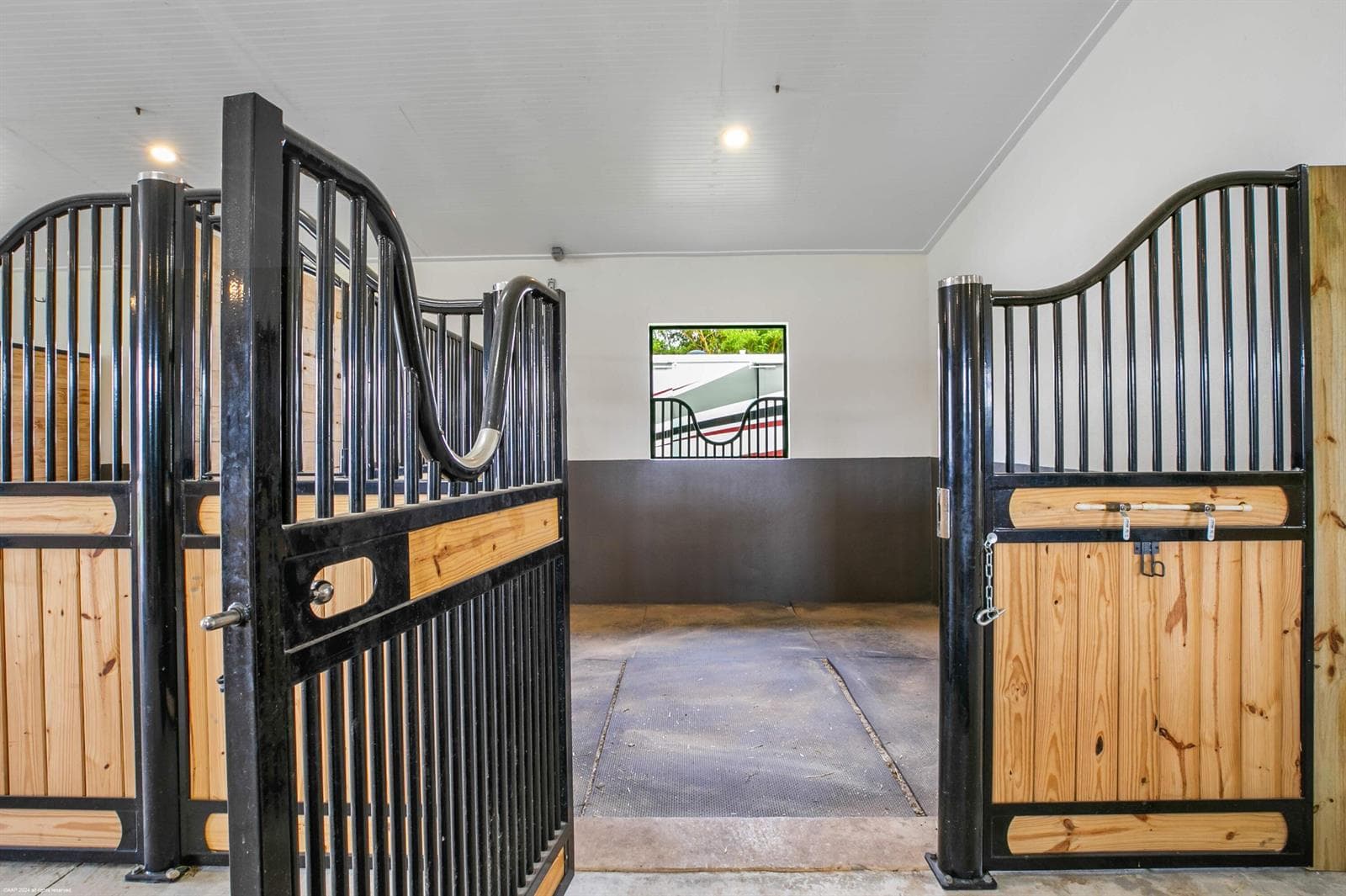 16028 Norris Road Stalls photo 15