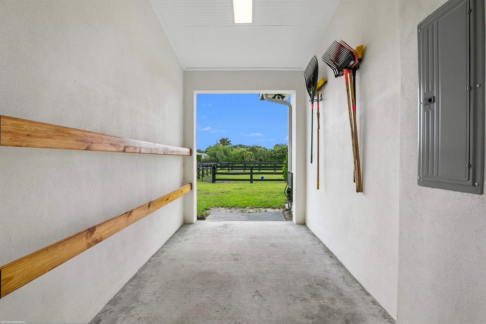 16028 Norris Road Stalls photo 21