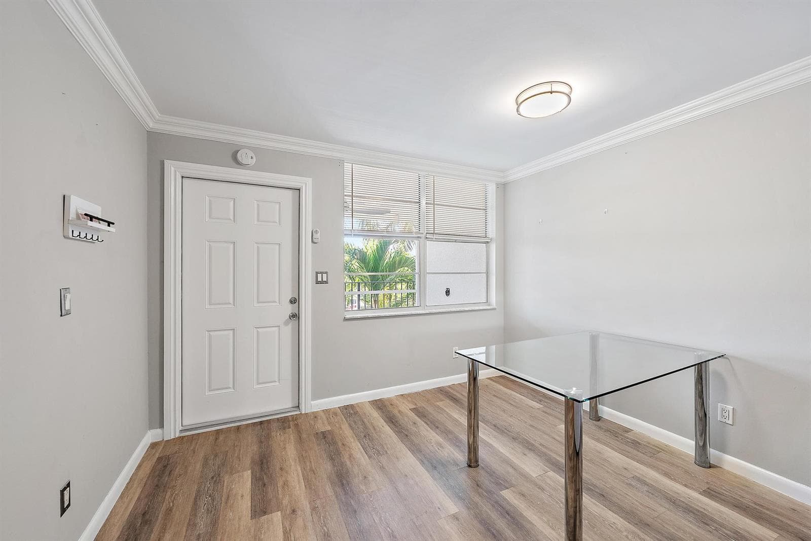 109 Paradise Harbour Boulevard 307 photo 10