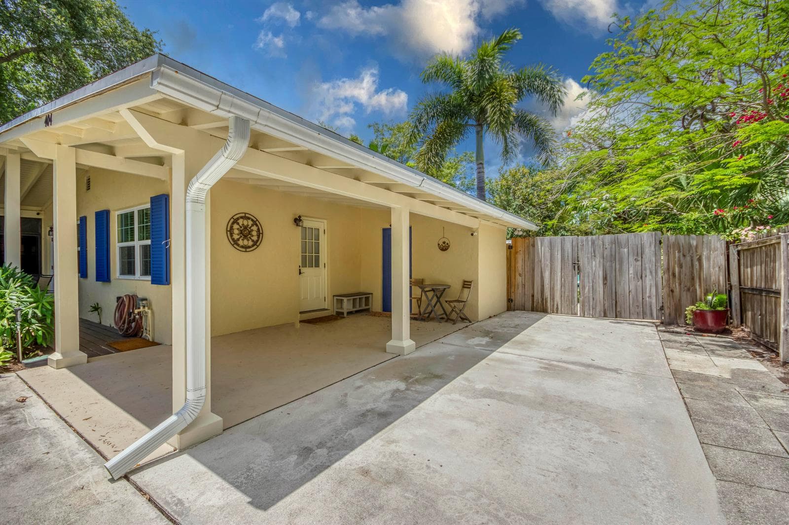 404 S Caloosahatchee Avenue photo 22