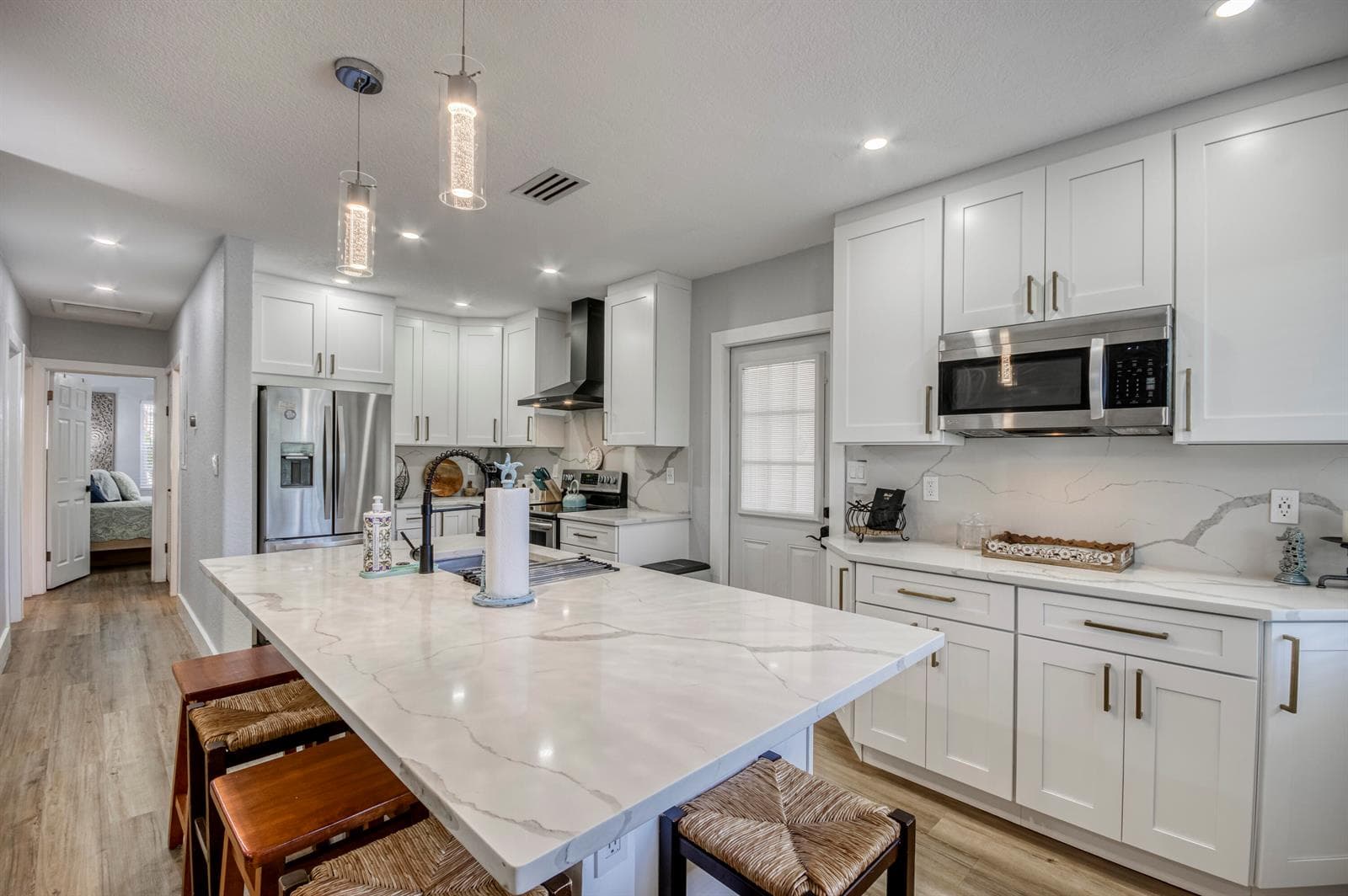 404 S Caloosahatchee Avenue photo 4