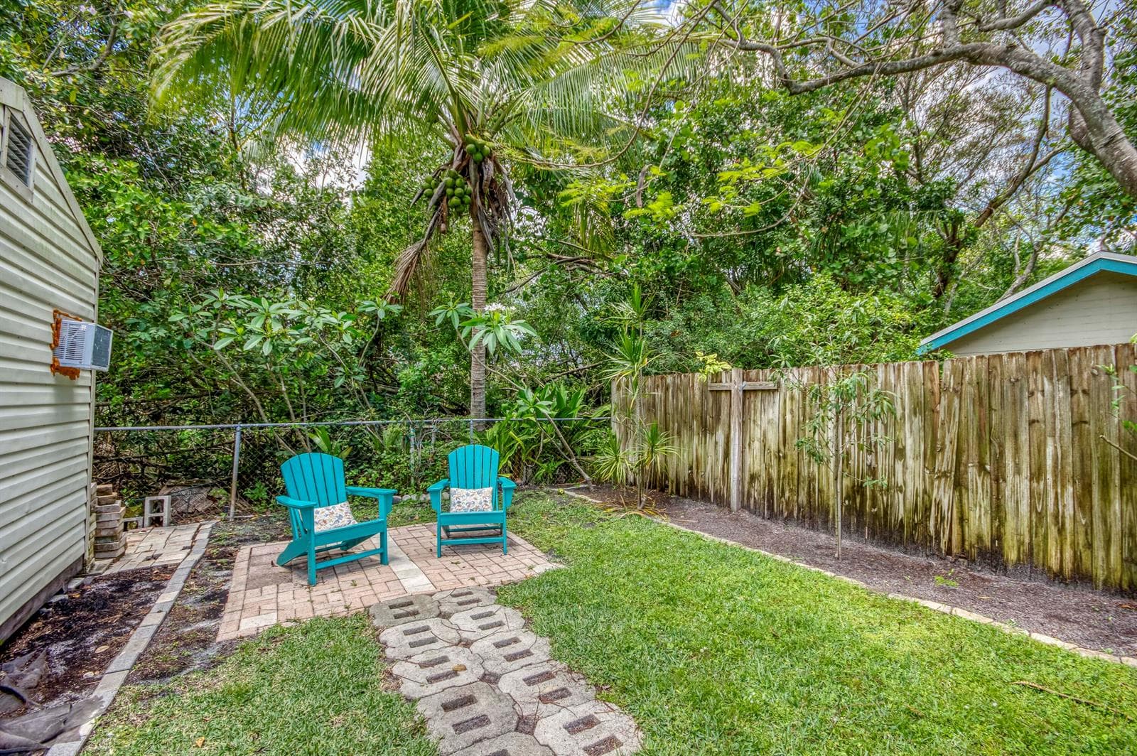 404 S Caloosahatchee Avenue photo 25