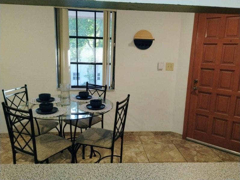 1827 Middle River Drive 4 photo 3
