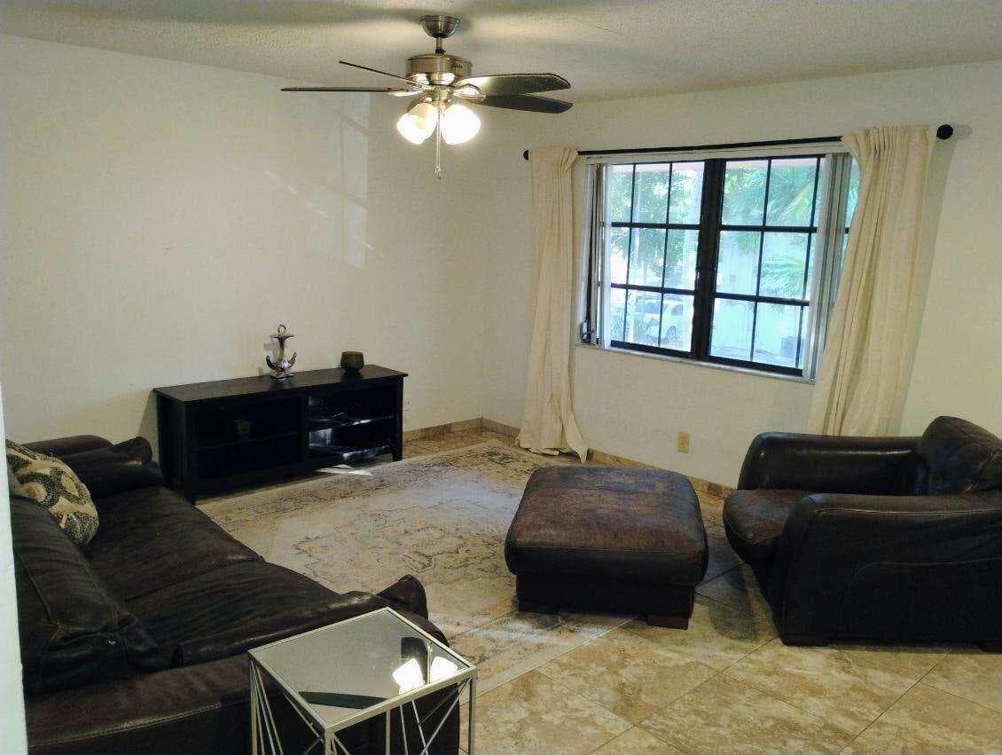 1827 Middle River Drive 4 photo 4