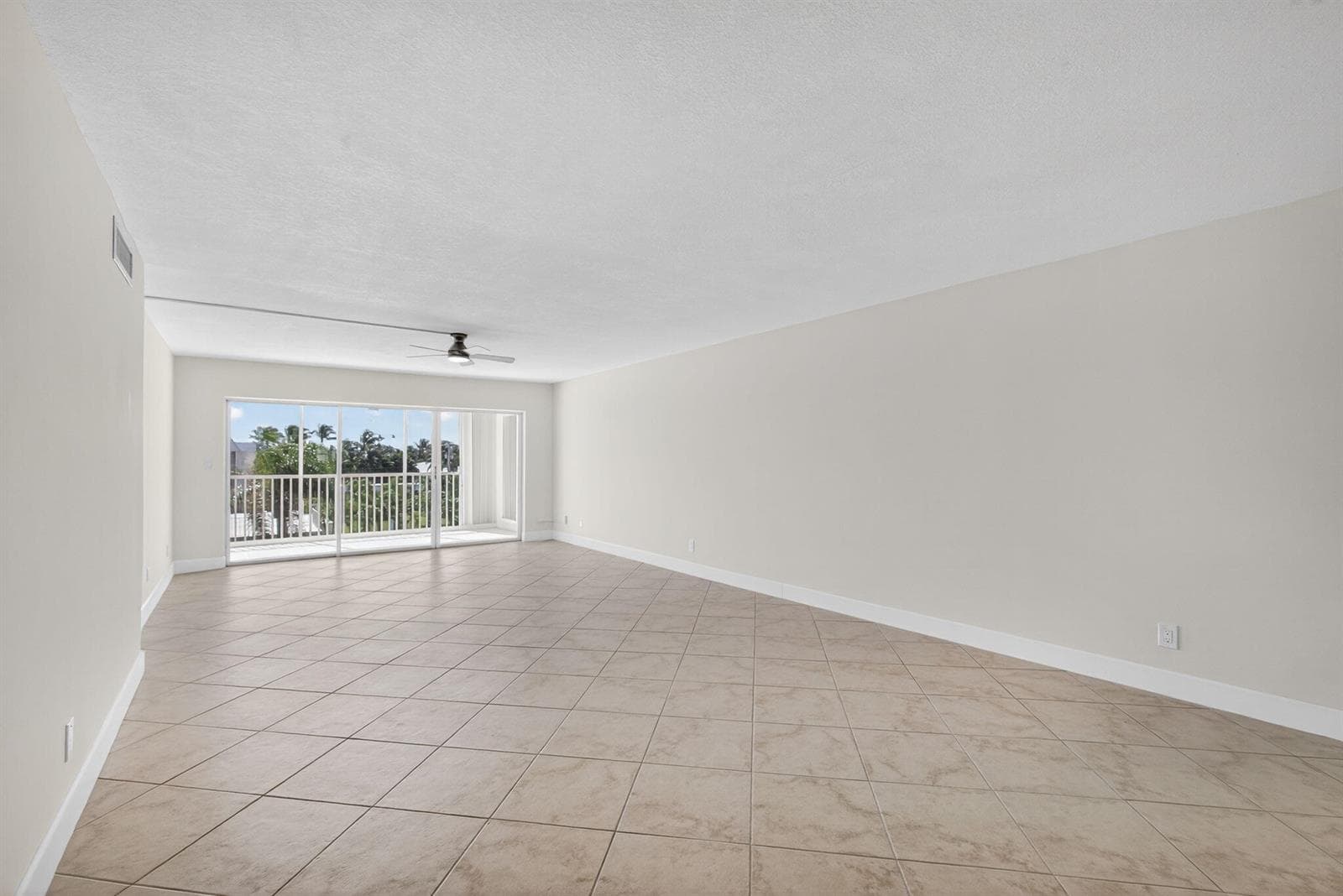 100 Waterway Road A304 photo 9
