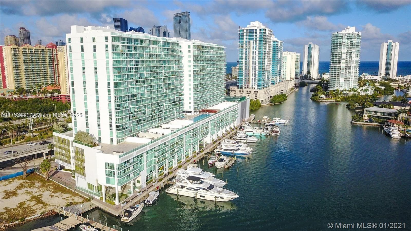 400 Sunny Isles Blvd photo 6