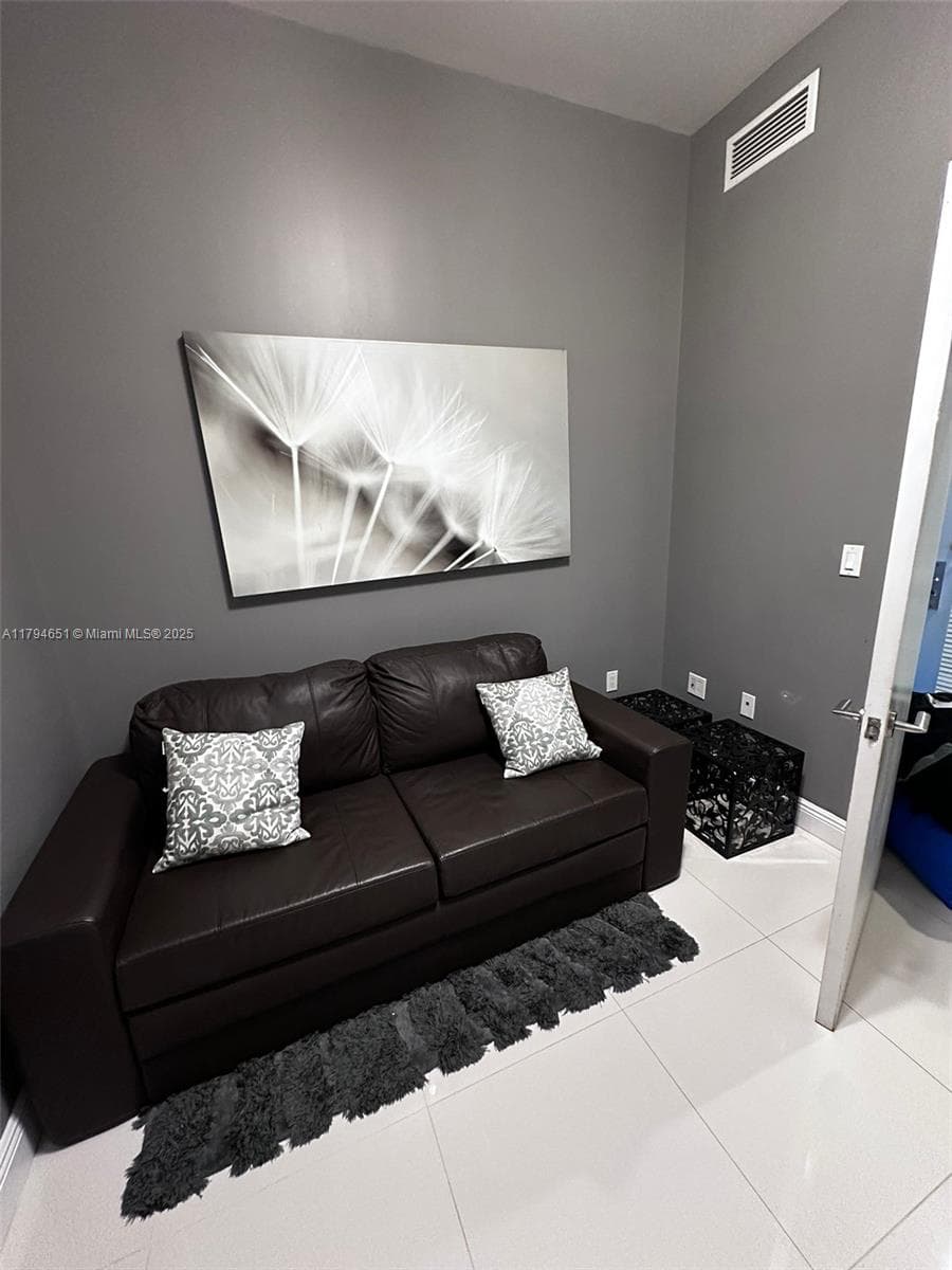 7930 East Dr 1007 photo 13