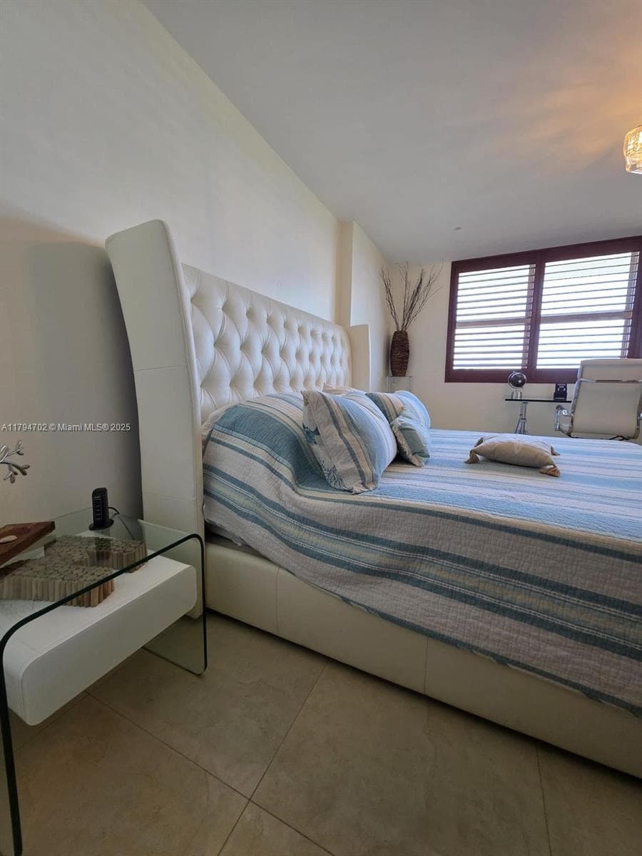 9225 Collins Ave 1409 photo 16