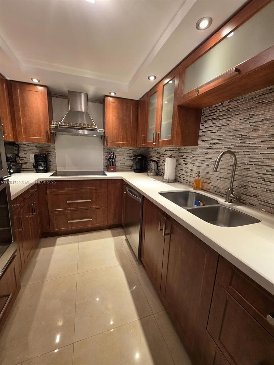 9225 Collins Ave 1409 photo 12