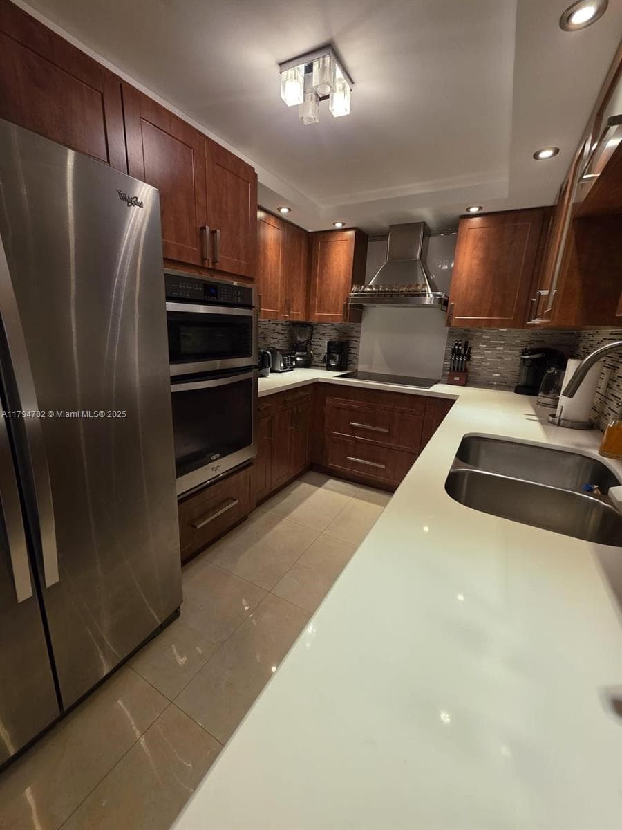 9225 Collins Ave 1409 photo 11