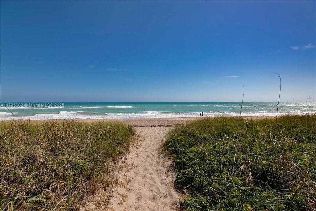 11000 S Ocean Dr 211 photo 16